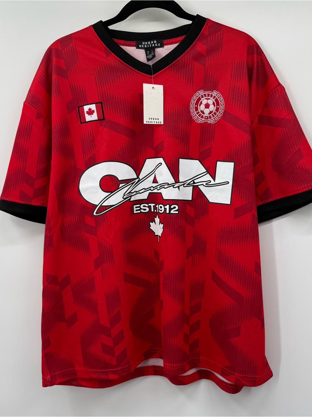 Urban Heritage Red CAN Graphic Short-Sleeve Men's Shirt